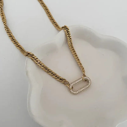 Cleo Choker