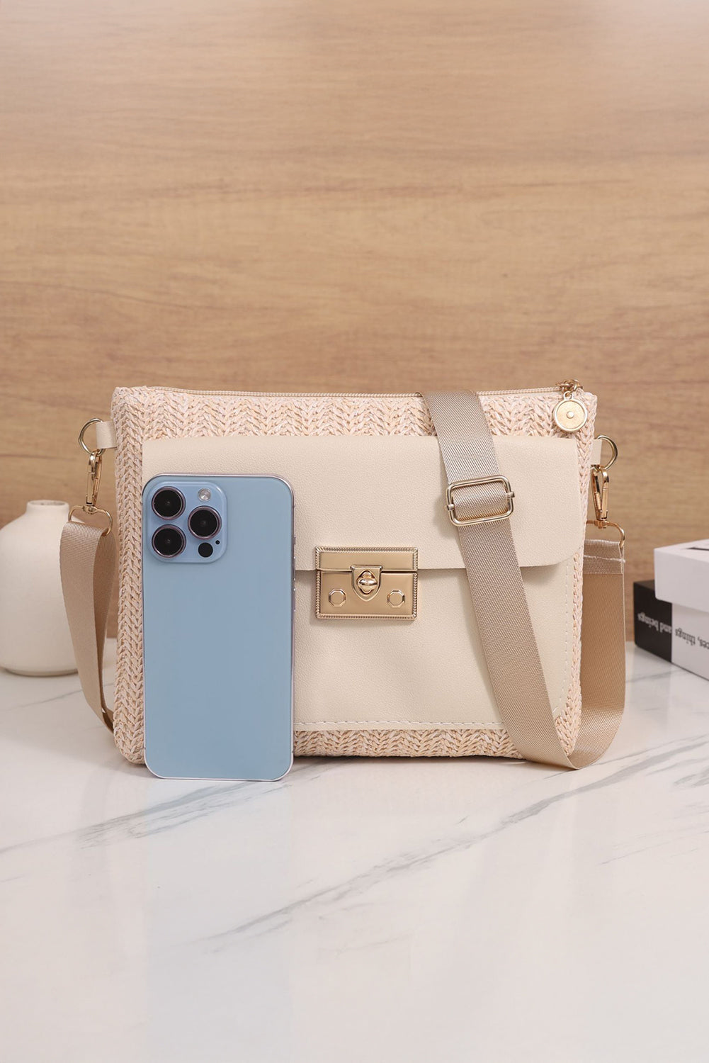Beige Leather Pocket Patchwork Staw Woven Shoulder Bag